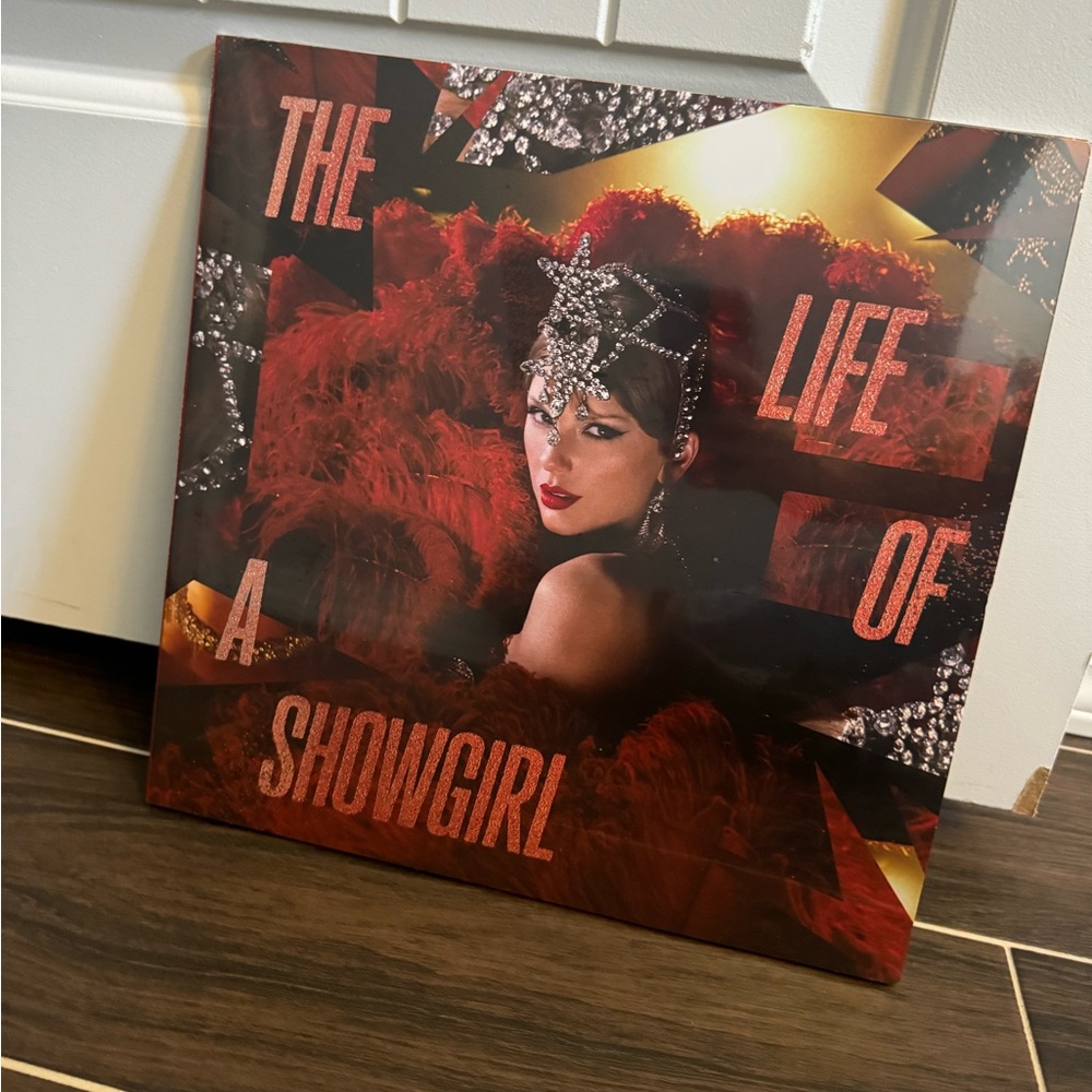 🦋 The Life of a Showgirl Vinyl Tiny Champagne Bubbles red lipstick and lace